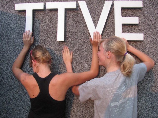09