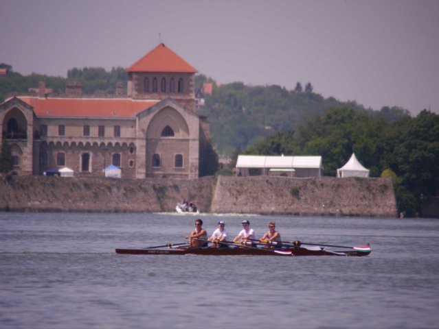 P1160445